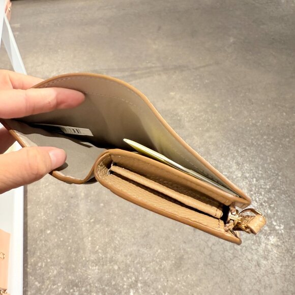 Marc Jacobs 2F5SMP066S01 J Marc Mini Compact Wallet Authentic‼️ - Picture 6 of 8